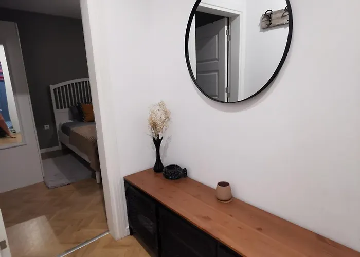 Opera Theatre With A Courtyard Apartament Warna