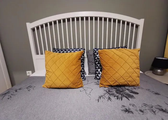 Apartament Opera Theatre With A Courtyard Warna