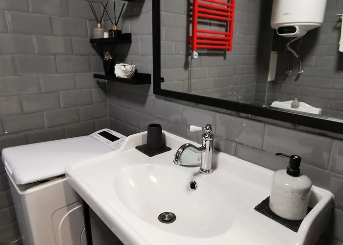 Apartament Opera Theatre With A Courtyard