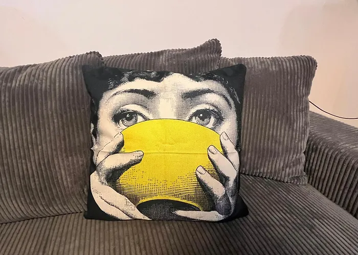 Opera Theatre With A Courtyard Apartament *