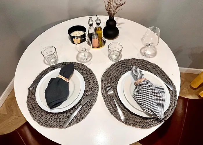 Opera Theatre With A Courtyard * Warna