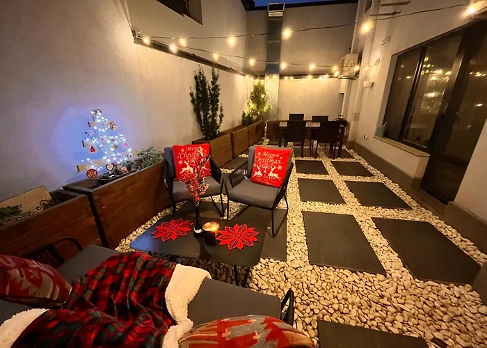 Opera Theatre With A Courtyard Apartament